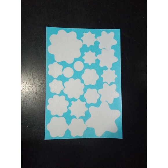 7 Sheets Cling Stickers Snowflakes & Snowballs Christmas Winter Window + Scraper - Picture 7 of 10